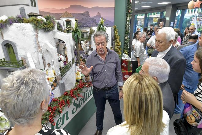 Inauguración del belén de Hiperdino