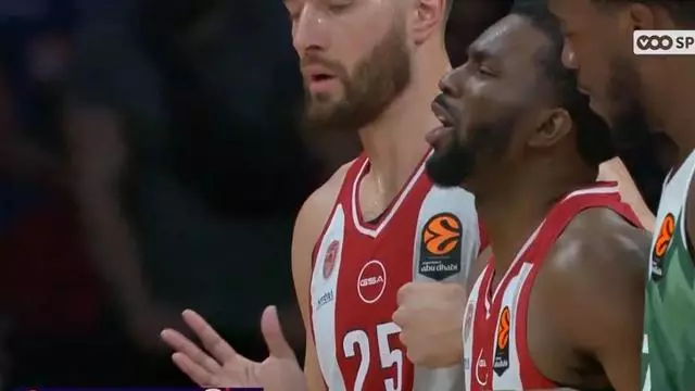 Vuelve a jugar tras año y medio lesionado y se vuelve a romper a los dos minutos, la pesadilla de Keenan Evans