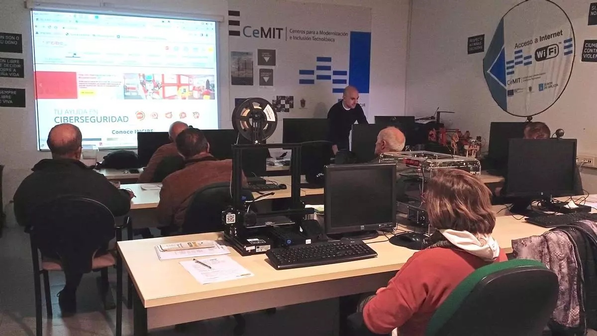 El Aula CeMIT de Cuntis, galardonado en los Premios Axentes TIC de Galicia