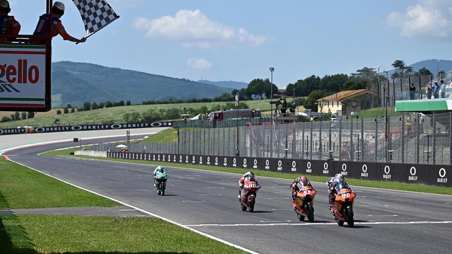 David Alonso firma una histórica victoria para Colombia y el Aspar Team en Moto3