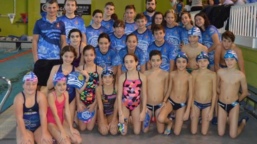 Representantes del CN Morvedre en la Liga Autonómica promesas de Gandia.