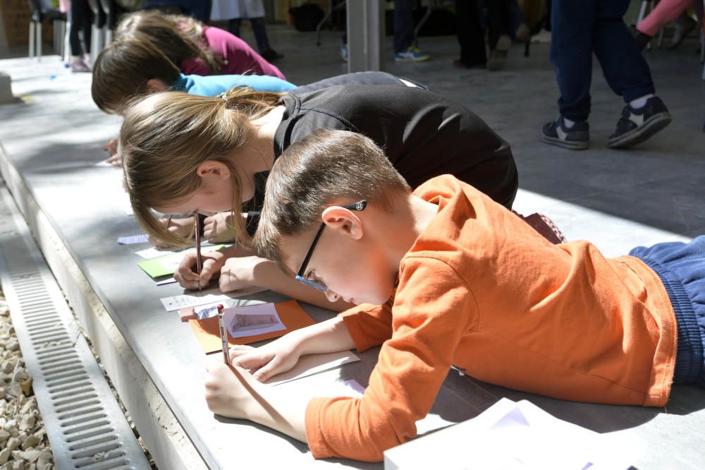 Un instante del taller artístico infantil