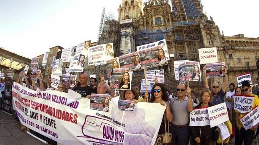 Concentración de esta mañana en la Plaza del Obradoiro. // Óscar Corral