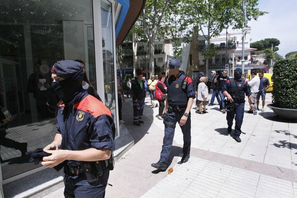 Escorcoll dels domicilis dels detinguts per la mort de Jordi Comas