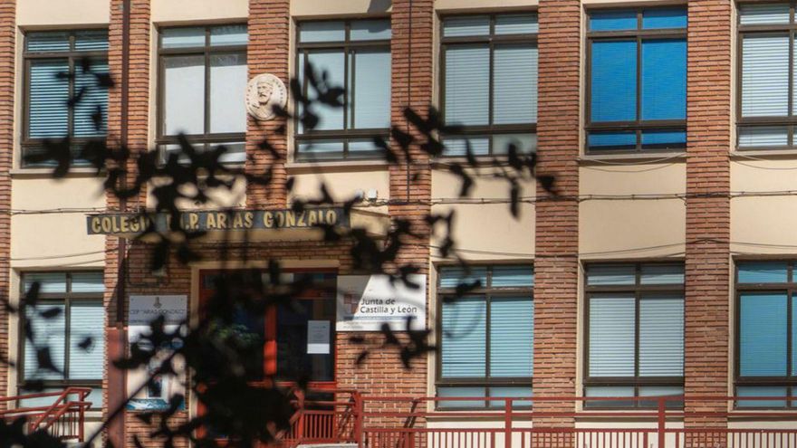 Una pistola de juguete de bolas de gel causa alarma en un colegio de Zamora