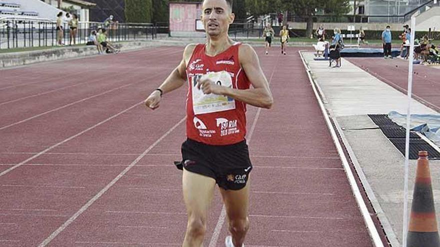 Manuel Olmedo vence en la prueba disputada el sábado en el Príncipes.