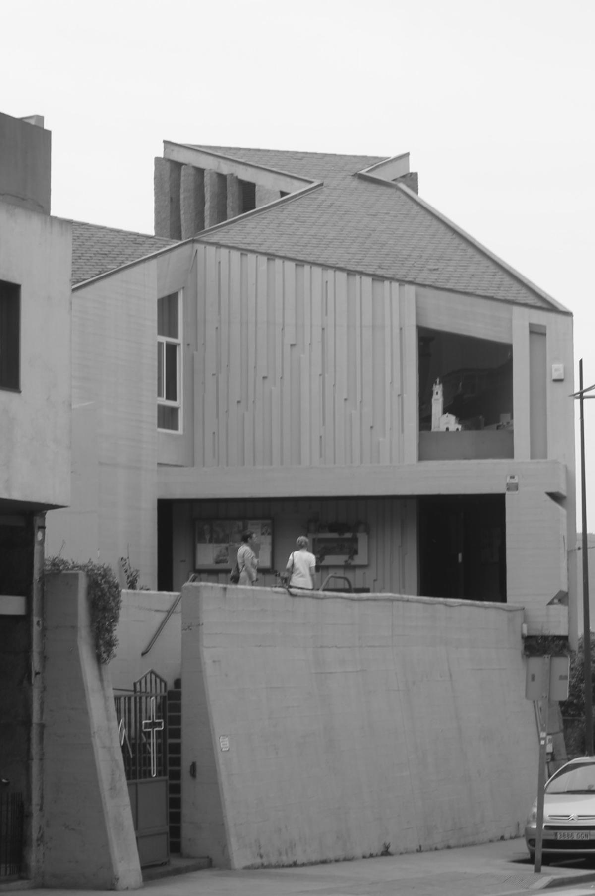 Nosa Señora de As Neves, en Teis, proyecto de Xosé Bar Bóo.