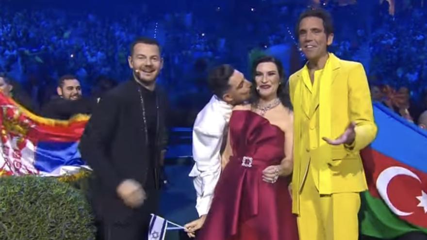 ¿Israel expulsado de Eurovisión? Toda la verdad sobre el polémico beso de Ben David a Laura Pausini