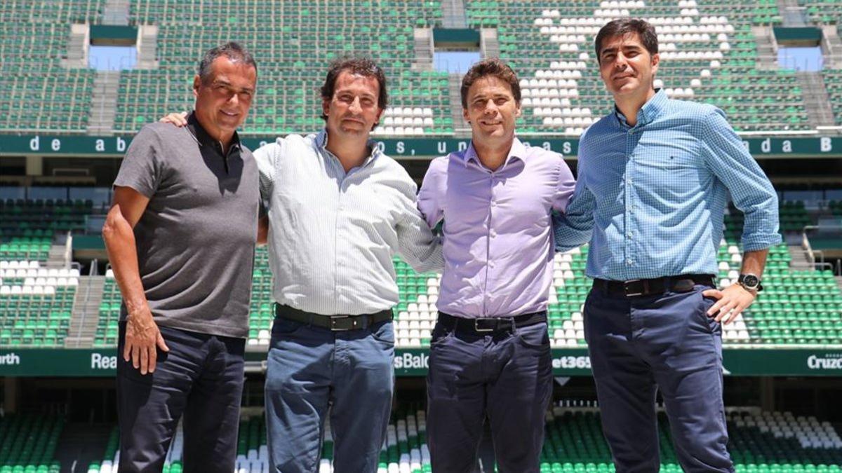 La plana mayor del Betis peina el mercado en busca de gol