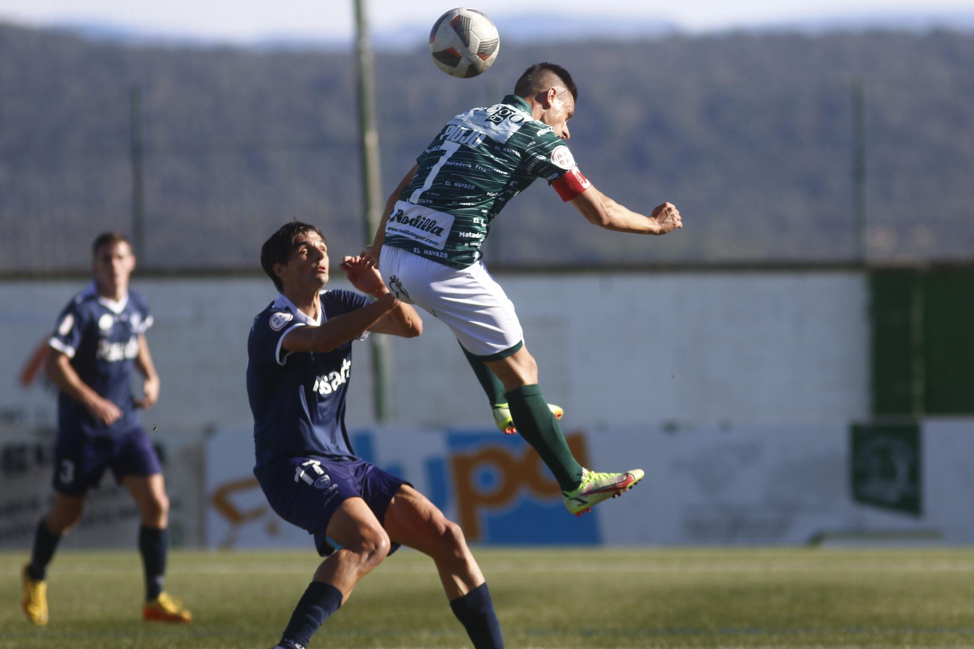 Todas las imágenes de la jornada de domingo de los asturianos en Segunda RFEF