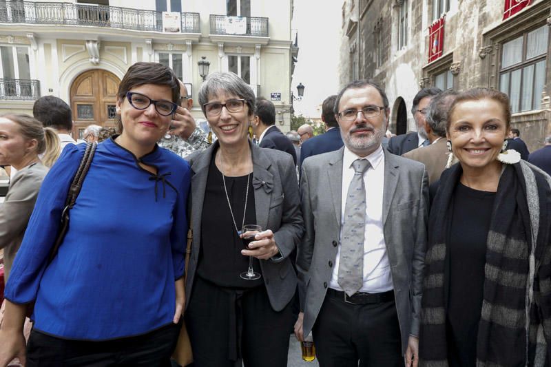9 d'Octubre: Recepción de invitados en el Palau de la Generalitat