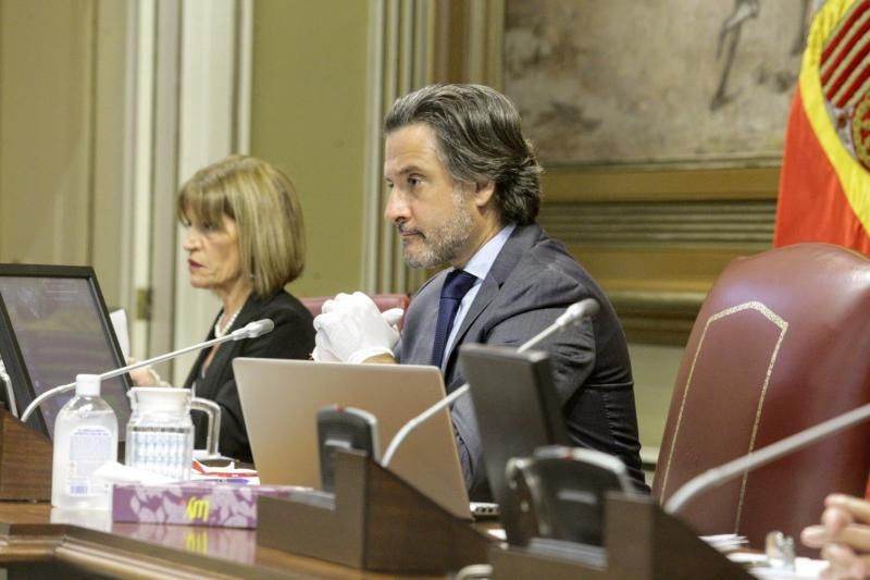 Pleno del Parlamento de Canarias  preside Gustavo Matos , presidente del gobierno , Victor Torres   | 19/05/2020 | Fotógrafo: Delia Padrón