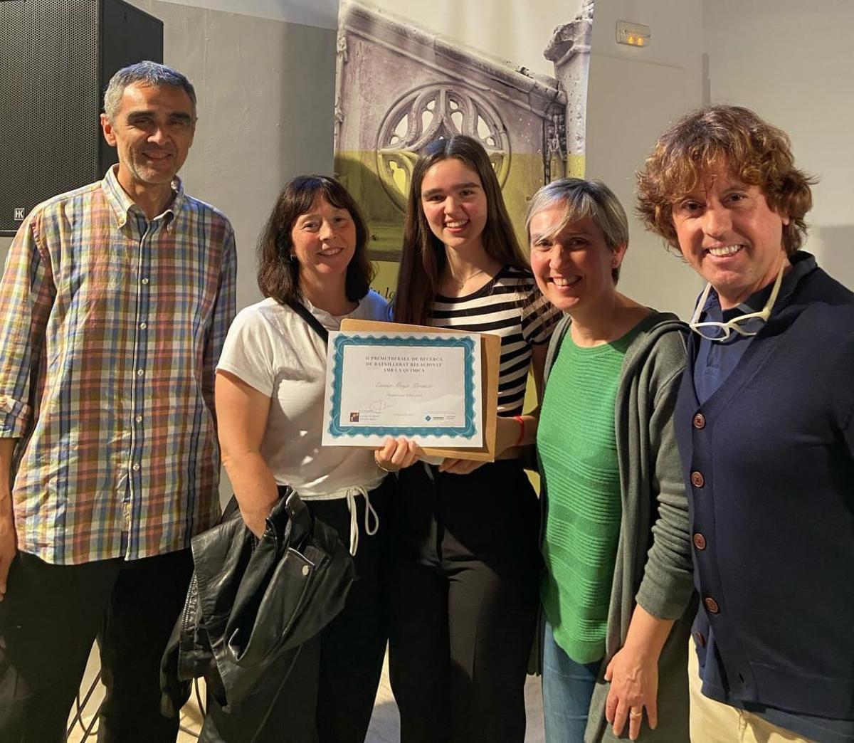 Emma Moyà, junto a docentes del Pius XII en la entrega de premios del departamento de Química de la UIB