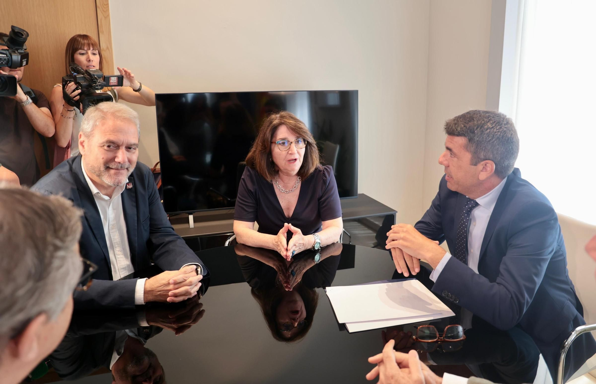 Firma del pacto sanitario para las prácticas de alumnos de Medicina de la UA y la UMH en hospitales