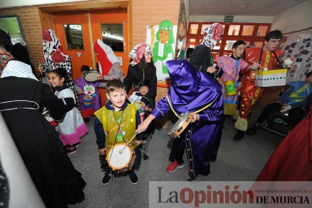 Los tambores de Moratalla llegan al colegio Primitiva López