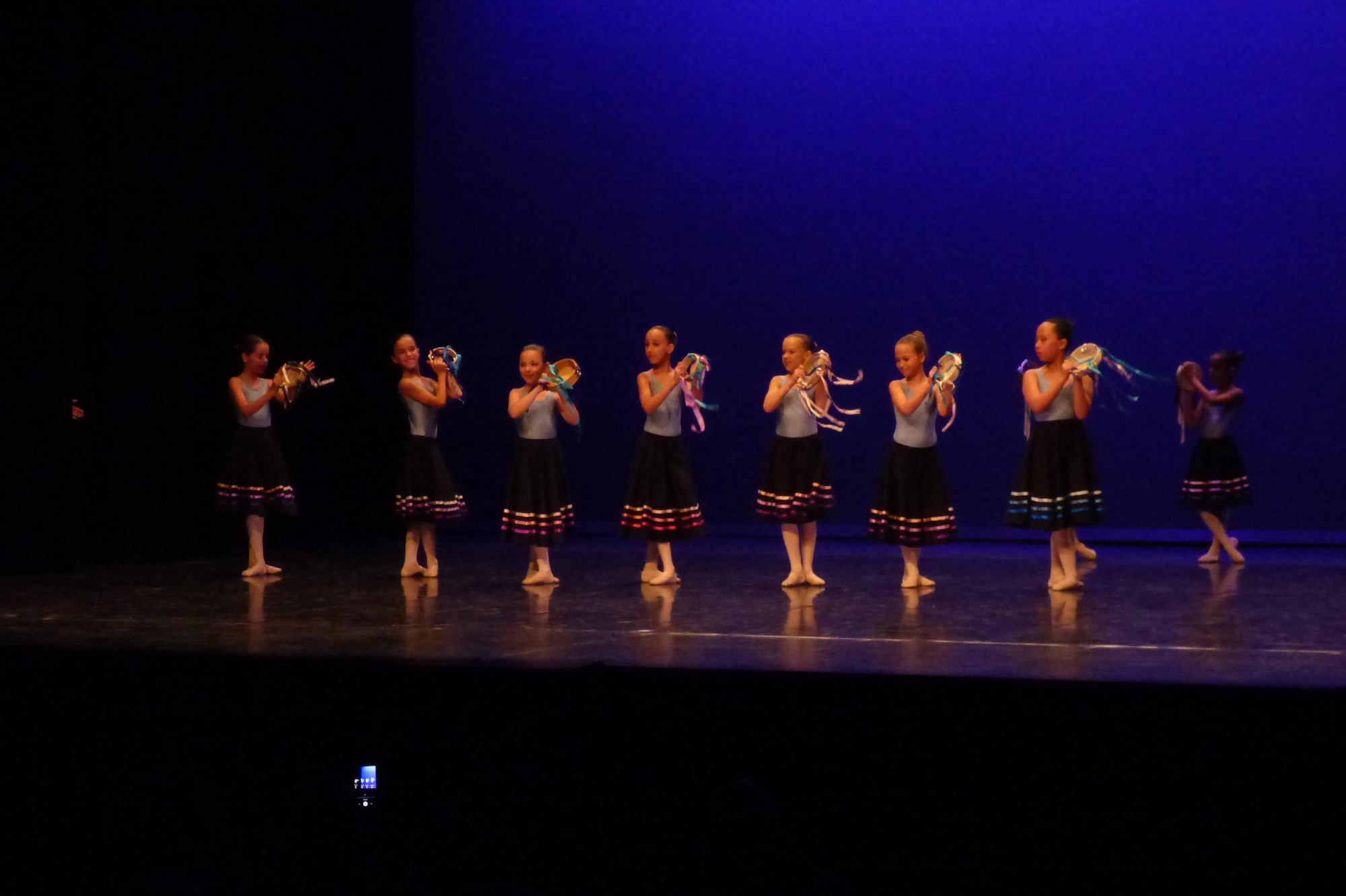 Les alumnes de l'Stage Intensiu de l'Escola de Dansa Marta Coll