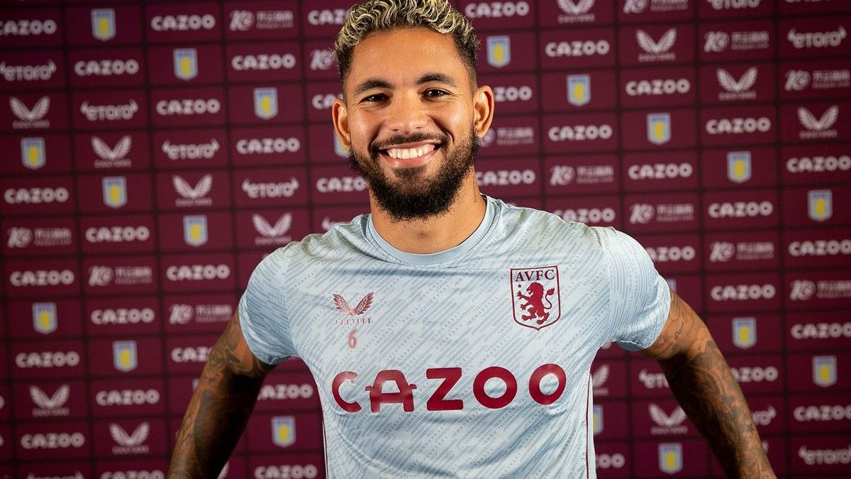 Douglas Luiz, feliz de anunciar su renovación por 'Los Villanos'