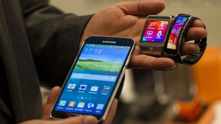 El nuevo Galaxy S5 y sus gadgets.