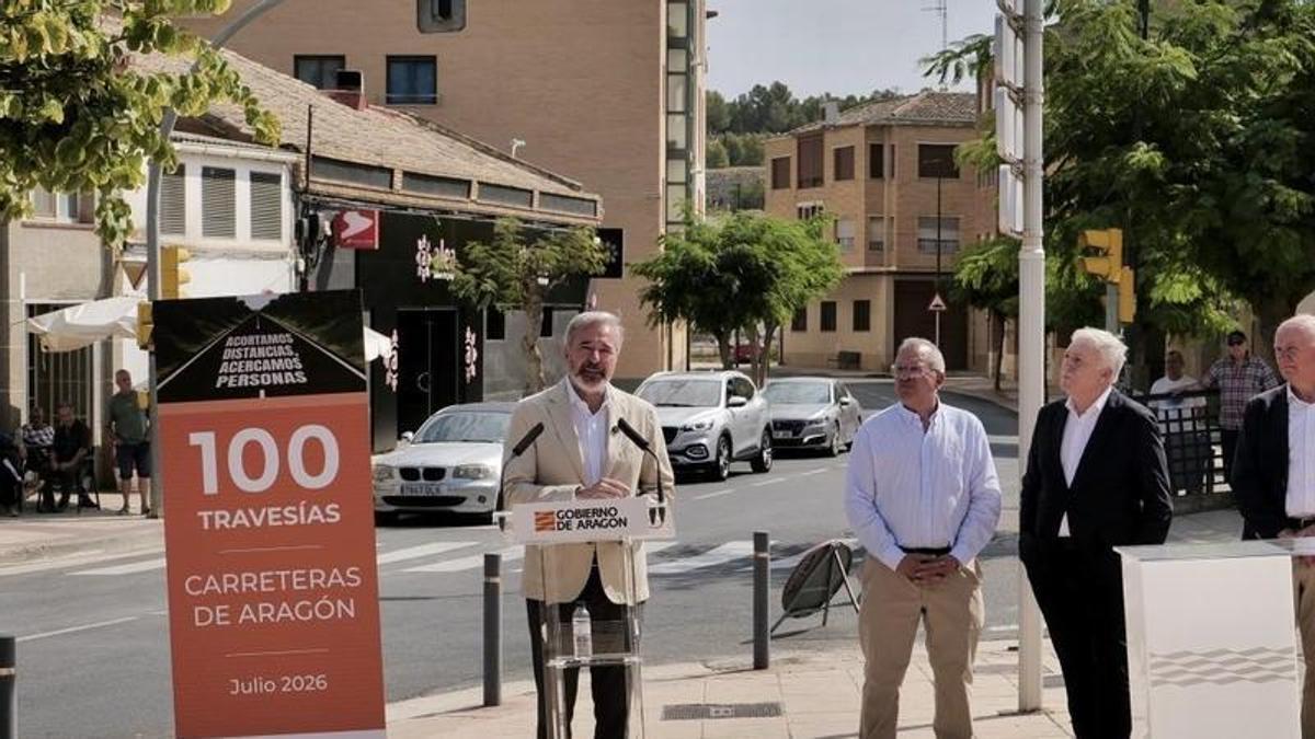 El Gobierno de Aragón invierte 15 millones de euros en renovar y mejorar la seguridad en 100 travesías.