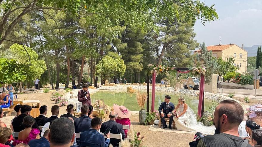El alcalde de Zarra anuncia el proyecto “bodas contra la despoblación”