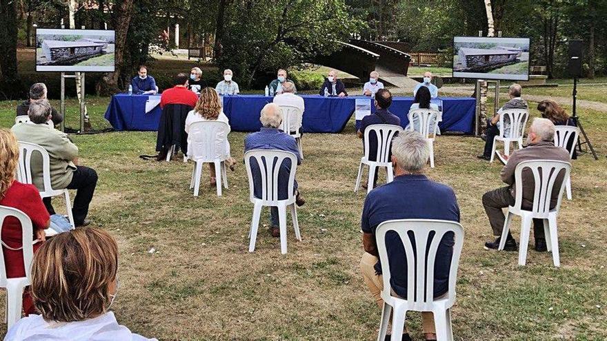 Presentado el libro &#039;O río Anllóns&#039;, en A Laracha