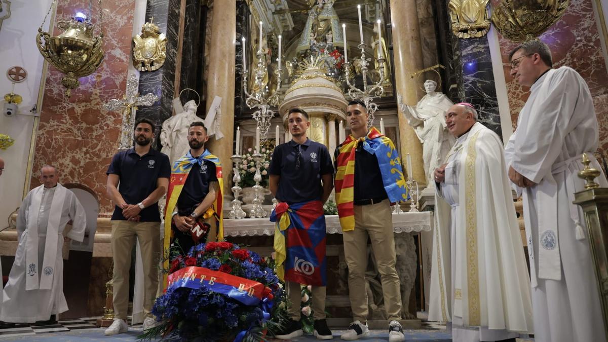 Ofrenda del Levante UD a la Mare de Déu