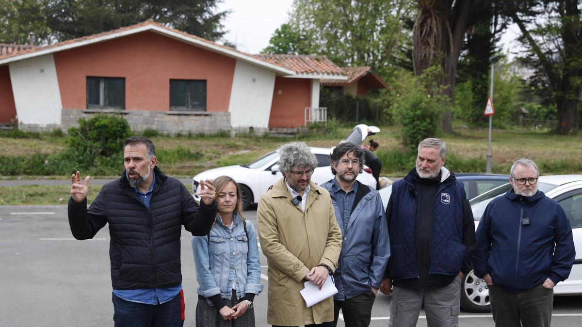 José Manuel Zapico, Ana María Rodríguez, Ícaro Obeso,  Juan Sevilla,   Pablo Merzi y Ernest Cañada, en Perlora.