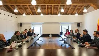 Sindicatos y patronales celebran los pactos entre el Gobierno y la Generalitat: "Dan mayor seguridad"