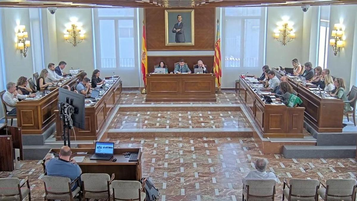 Una imagen del pleno de este viernes en el Ayuntamiento de Gandia