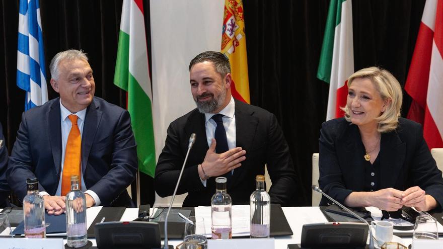 Abascal exhibe la alianza de la ultraderecha en pleno debate europeo sobre cómo afrontar la era Trump