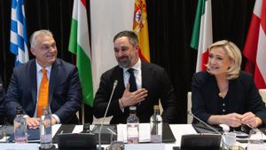 El líder de Vox, Santiago Abascal, junto al primer ministro húngaro, Víktor Orban, y la francesa Marine Le Pen en Madrid este viernes.
