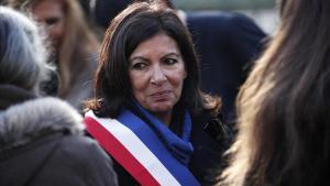 zentauroepp45880303 paris mayor anne hidalgo is seen after laying a wreath of fl181116105002