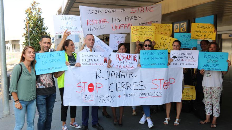 Part dels treballadors afectats per la decisió de Ryanair a l&#039;Aeroport de Girona-Costa Brava