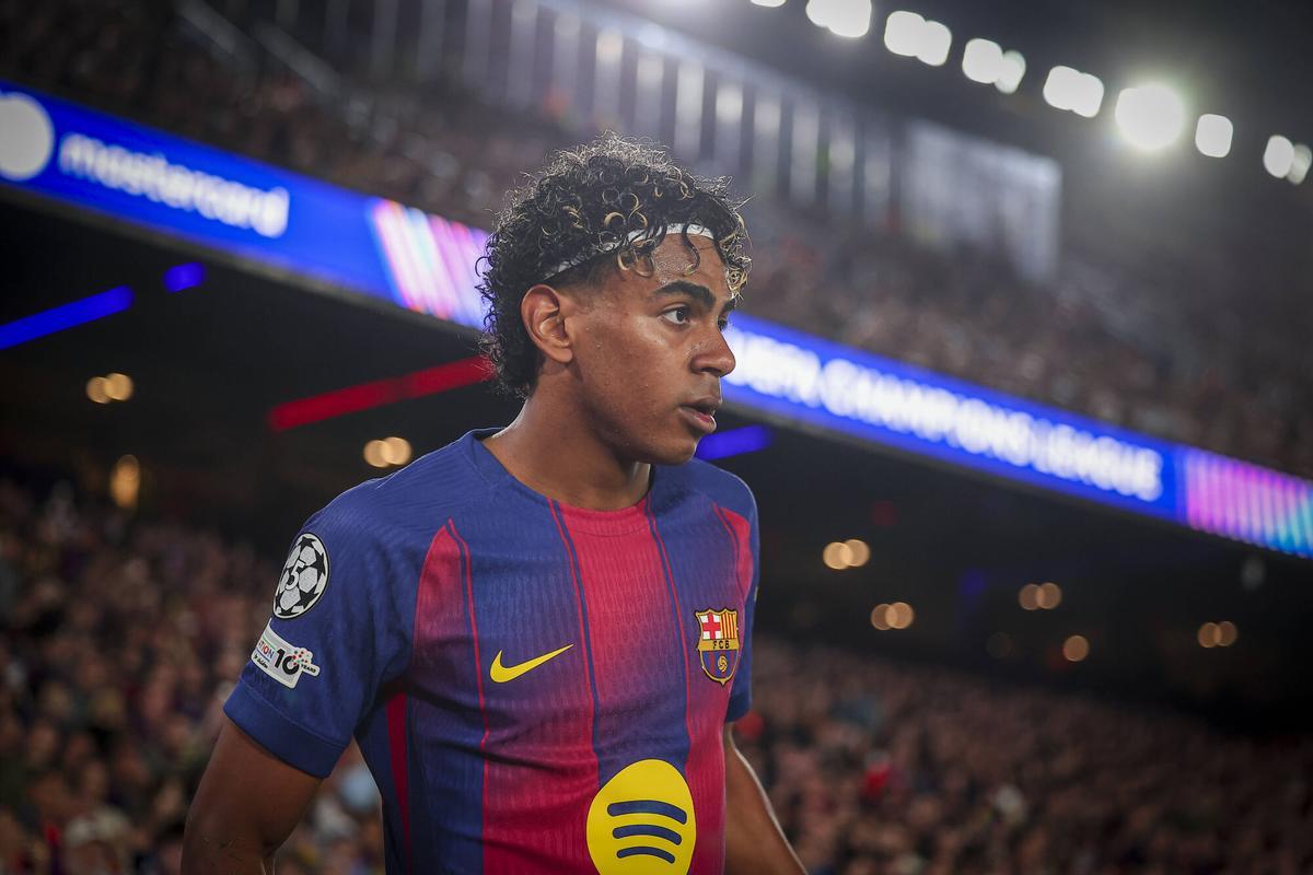 Lamine Yamal, durante el partido de cuartos de Champions League
