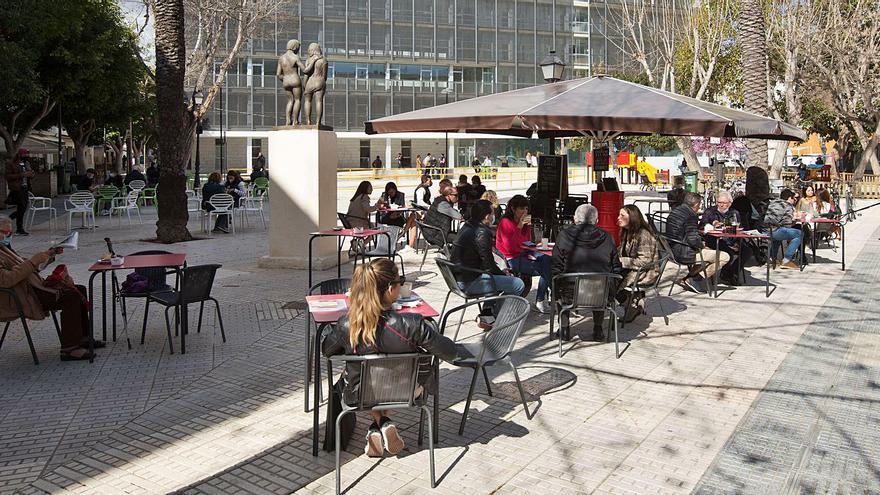 Balears gana población en pandemia y encara un drástico recorte  de los nacimientos