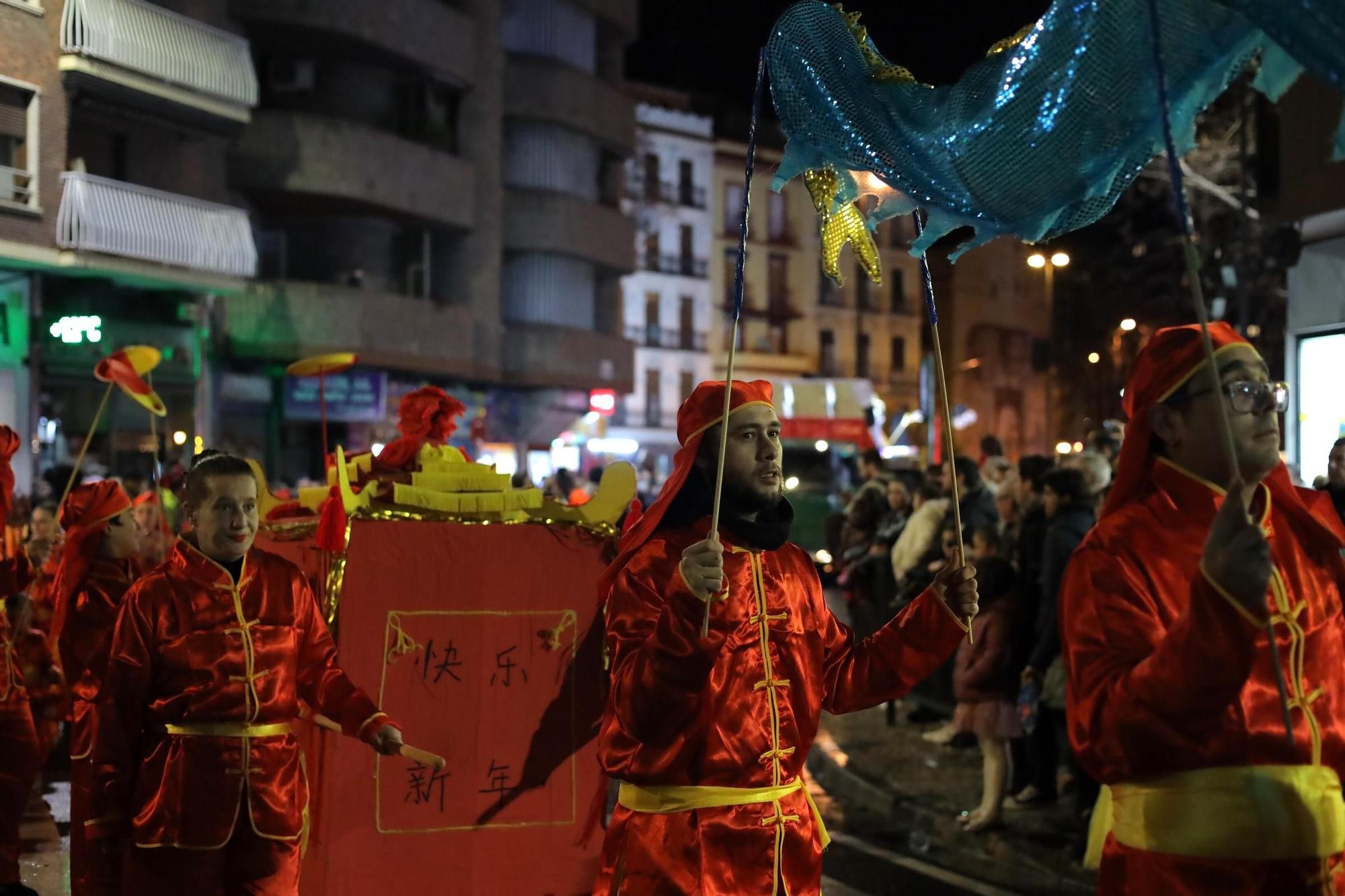 Gran ambiente de carnaval en las calles de Zaragoza