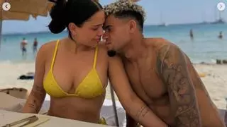 El futbolista Luis Díaz, de luna de miel en Ibiza