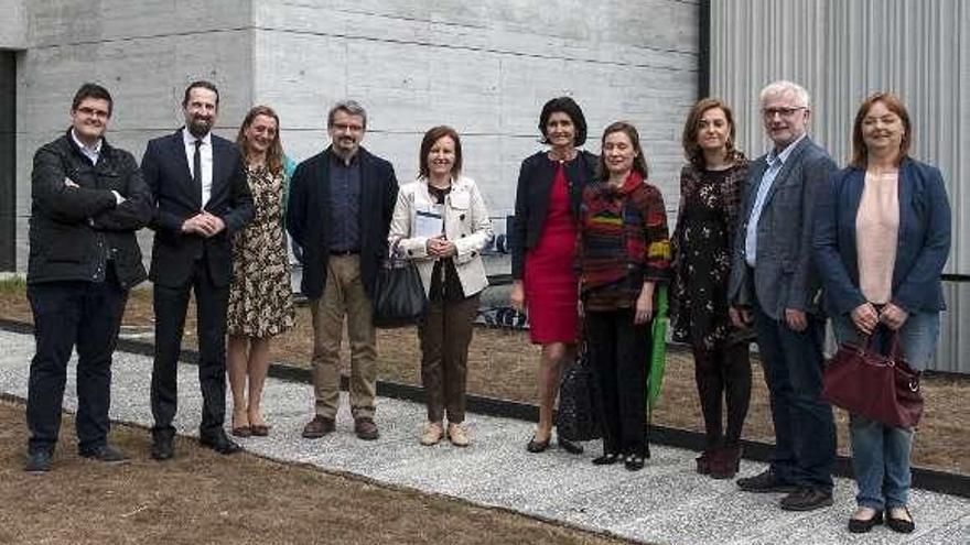 Decanos y directores con Virxilio Rodríguez y Esther de Blas. // B.Lorenzo