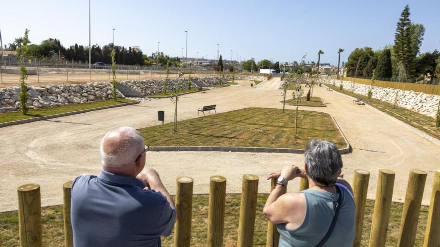 Abre el parque inundable de Doña Inés en Torrevieja