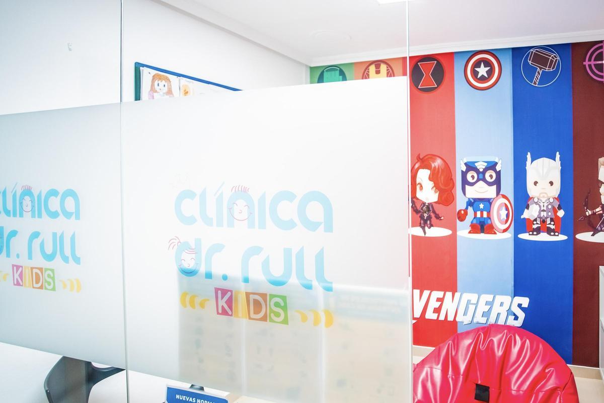 La Clínica Dr. Rull cuenta con espacios diseñados para los niños, e incluso dispone de instalaciones para los bebés