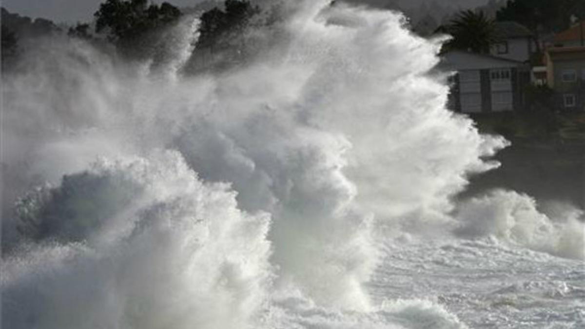 Grandes olas en la costa de A Coruña, registradas en marzo de 2014.