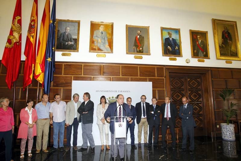 Fotogalería ofrenda y recepción del Real Zaragoza en el ayuntamiento