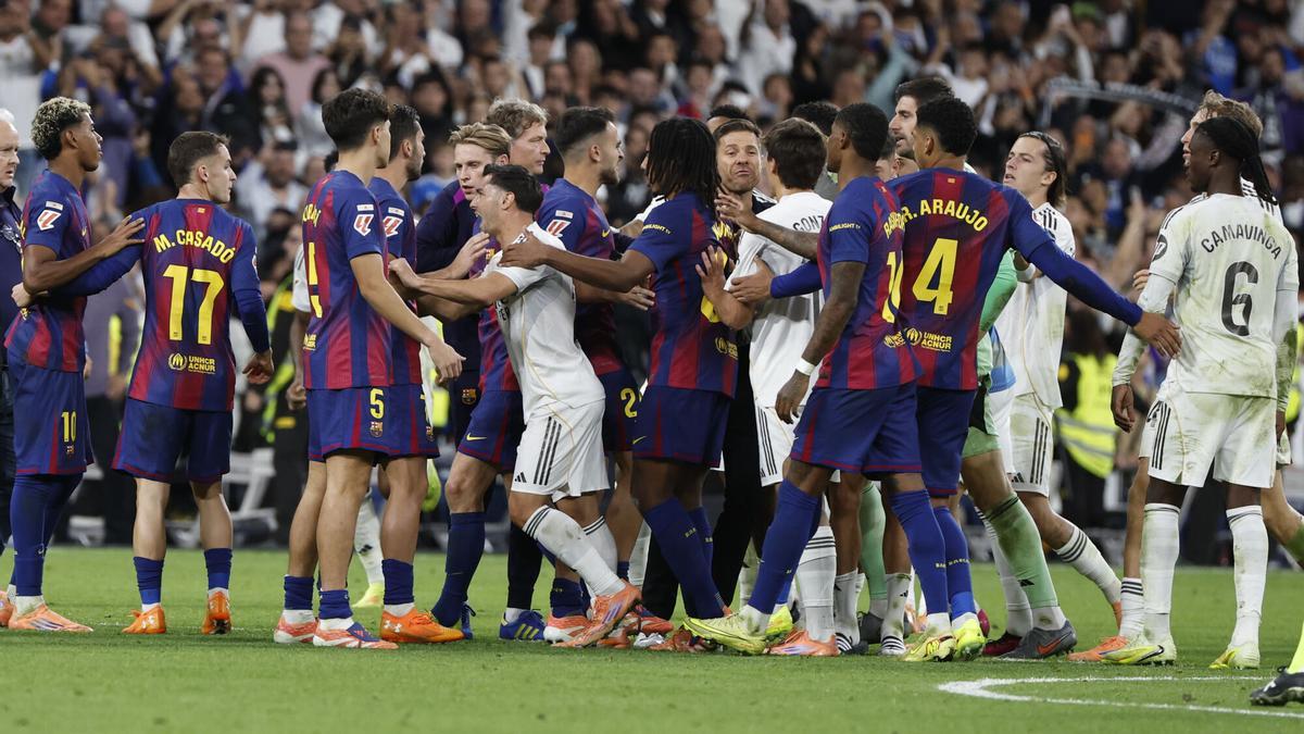 Barça y Real Madrid vuelven a enfrentarse con el título de la Supercopa de España en juego