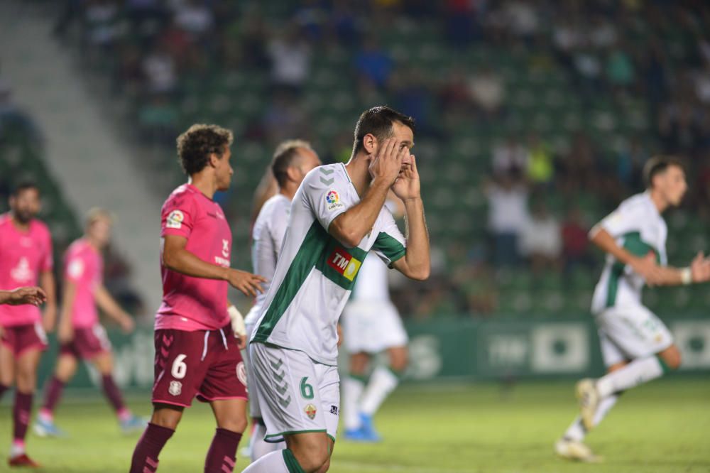 El Elche no logra pasar del empate en el Martínez Valero