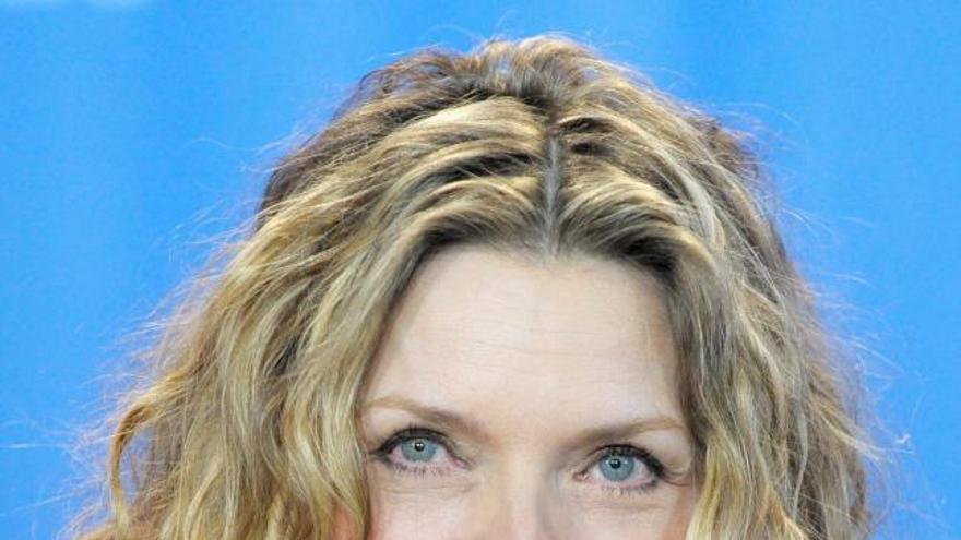 Michelle Pfeiffer svela dove nasconde la frusta utilizzata per