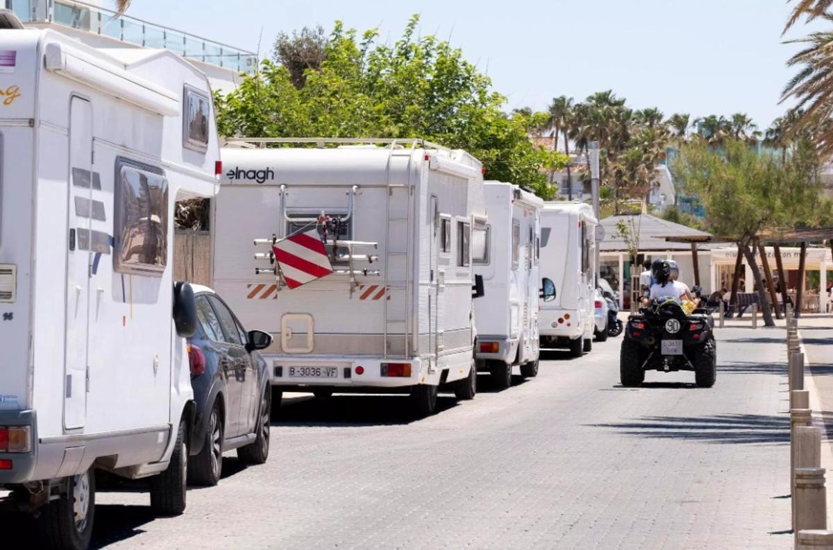 In Palmas Viertel Ciutat Jardí gibt es kaum eine Straße, in der kein Wohnmobil oder kein Camper steht.