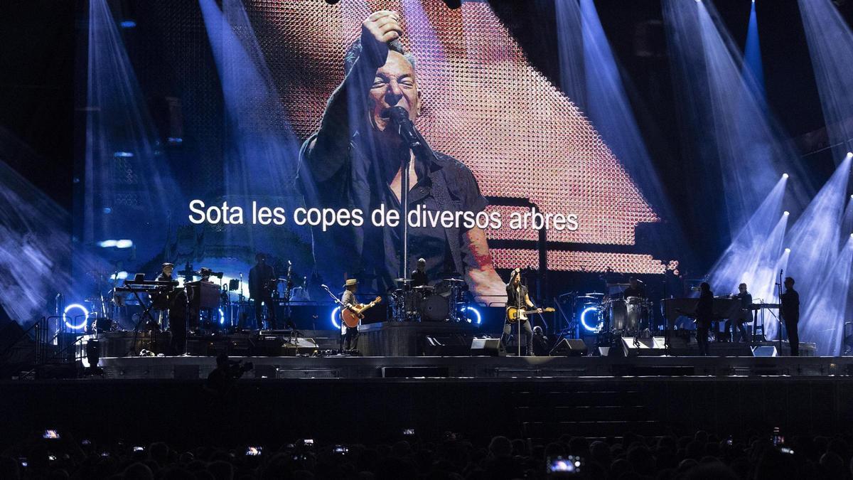 Bruce Springsteen en concierto en el Estadi Olimpic  