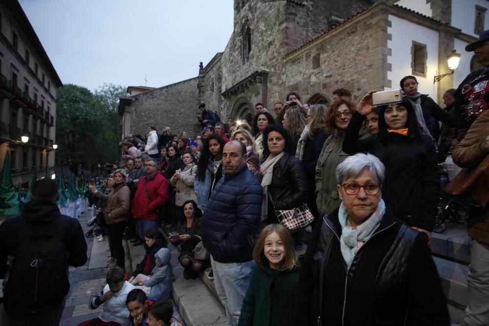 Procesión del Jesús Cautivo en la Semana Santa de Avilés