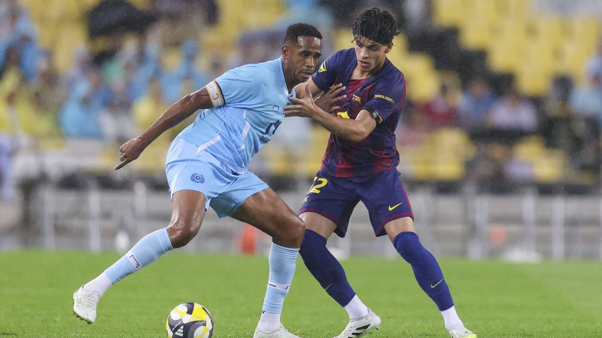 Héctor Fort adelanta sus vacaciones y acude a entrenar a la Ciutat Esportiva