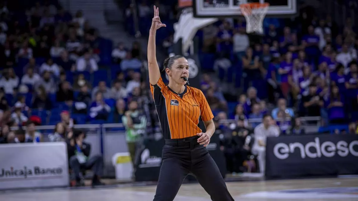 Espe Mendoza «Vi debutar a Pau Gasol en Cáceres cuando jugó por primera vez en la Liga ACB»